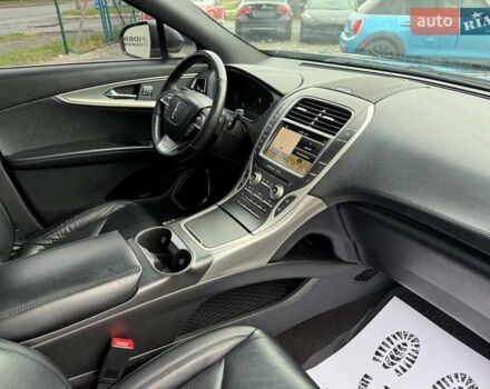 Лінкольн Nautilus 2018 у Луцьку на Automoto.ua Сірий Лінкольн Nautilus, об'ємом двигуна 2 л та пробігом 171 тис. км за 16500 $, фото 12 на Automoto.ua