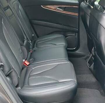 Серый Линкольн Nautilus, объемом двигателя 2 л и пробегом 33 тыс. км за 21700 $, фото 3 на Automoto.ua