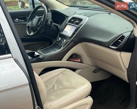 Серый Линкольн Nautilus, объемом двигателя 2 л и пробегом 61 тыс. км за 24990 $, фото 15 на Automoto.ua