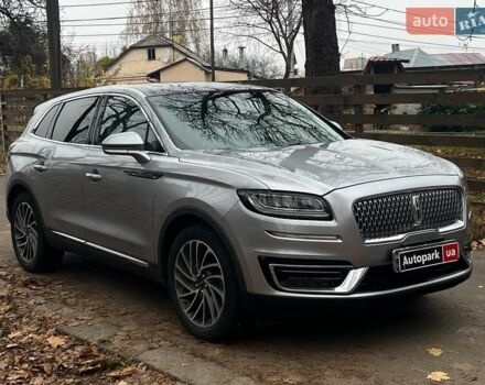 Серый Линкольн Nautilus, объемом двигателя 2 л и пробегом 61 тыс. км за 24990 $, фото 2 на Automoto.ua