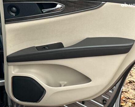 Серый Линкольн Nautilus, объемом двигателя 2 л и пробегом 61 тыс. км за 24990 $, фото 21 на Automoto.ua