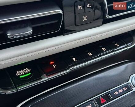 Серый Линкольн Nautilus, объемом двигателя 2.69 л и пробегом 19 тыс. км за 40800 $, фото 70 на Automoto.ua