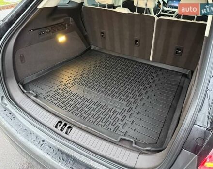 Серый Линкольн Nautilus, объемом двигателя 2.69 л и пробегом 19 тыс. км за 40800 $, фото 35 на Automoto.ua