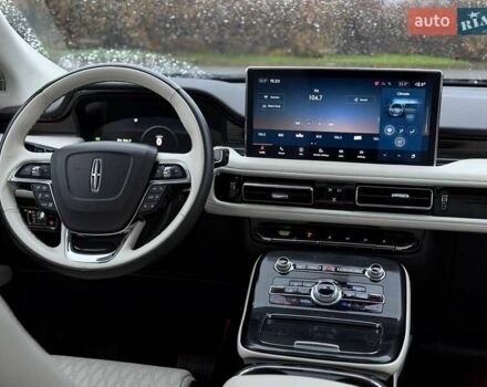 Серый Линкольн Nautilus, объемом двигателя 2.69 л и пробегом 19 тыс. км за 40800 $, фото 55 на Automoto.ua