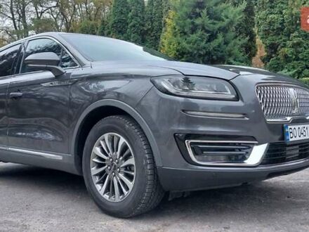 Серый Линкольн Nautilus, объемом двигателя 2 л и пробегом 33 тыс. км за 21700 $, фото 1 на Automoto.ua