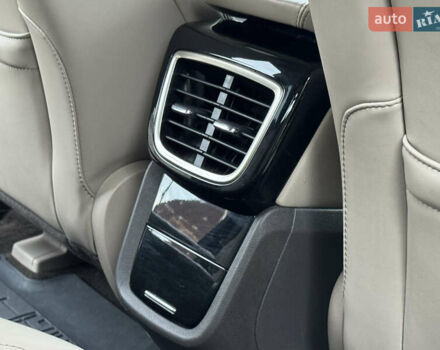 Зелений Лінкольн Nautilus, об'ємом двигуна 2 л та пробігом 106 тис. км за 26700 $, фото 32 на Automoto.ua