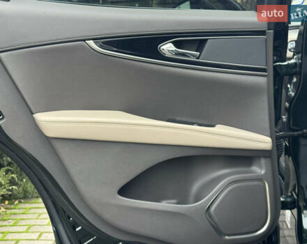 Зелений Лінкольн Nautilus, об'ємом двигуна 2 л та пробігом 106 тис. км за 26700 $, фото 27 на Automoto.ua