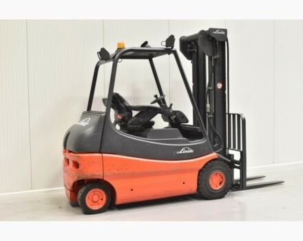 Лінде Другая, об'ємом двигуна 0 л та пробігом 0 тис. км за 8624 $, фото 1 на Automoto.ua