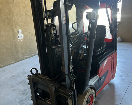 Красный Линде E14, объемом двигателя 0 л и пробегом 12 тыс. км за 11000 $, фото 1 на Automoto.ua