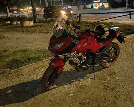 Черный Лонкин 250CC, объемом двигателя 0.25 л и пробегом 13 тыс. км за 1200 $, фото 1 на Automoto.ua