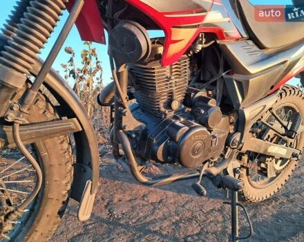 Лонкин LX 200-GY3 2014 в Изюме на Automoto.ua Лонкин LX 200-GY3, объемом двигателя 0.2 л и пробегом 16 тыс. км за 750 $, фото 8 на Automoto.ua