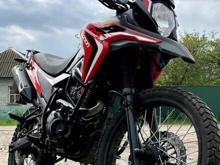 Лонкін LX 200 2022 у Шостке на Automoto.ua Червоний Лонкін LX 200, об'ємом двигуна 0.2 л та пробігом 6 тис. км за 1400 $, фото 1 на Automoto.ua