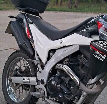 Лонкин LX 250GY-3 2019 в Нетешине на Automoto.ua Черный Лонкин LX 250GY-3, объемом двигателя 0.25 л и пробегом 22 тыс. км за 1450 $, фото 1 на Automoto.ua