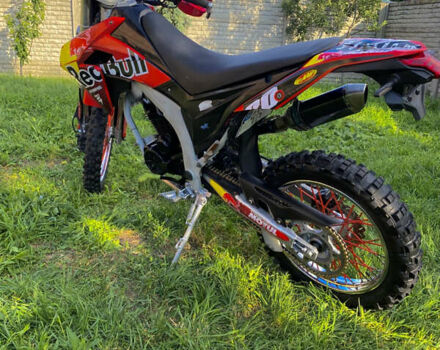 Красный Лонкин LX 250GY-3, объемом двигателя 0.25 л и пробегом 15 тыс. км за 1299 $, фото 42 на Automoto.ua