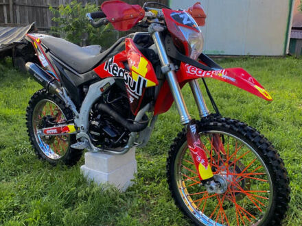 Лонкин LX 250GY-3 2016 в Белой Церкве на Automoto.ua Красный Лонкин LX 250GY-3, объемом двигателя 0.25 л и пробегом 15 тыс. км за 1450 $, фото 1 на Automoto.ua