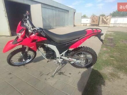 Лонкін LX 250GY-3 2019 у Снигиревке на Automoto.ua Червоний Лонкін LX 250GY-3, об'ємом двигуна 0 л та пробігом 10 тис. км за 1200 $, фото 1 на Automoto.ua