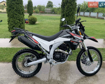 Лонкин LX 250GY-3, объемом двигателя 0.22 л и пробегом 2 тыс. км за 1800 $, фото 2 на Automoto.ua