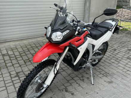 Лонкин LX 250GY-3G 2020 в Теофиполь на Automoto.ua Красный Лонкин LX 250GY-3G, объемом двигателя 0.22 л и пробегом 22 тыс. км за 1300 $, фото 1 на Automoto.ua