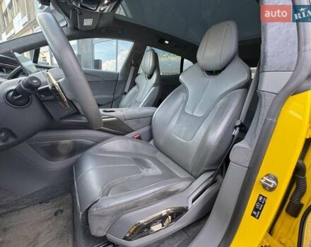 Жовтий Лотус Eletre, об'ємом двигуна 0 л та пробігом 3 тис. км за 135500 $, фото 6 на Automoto.ua
