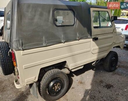 Бежевый ЛуАЗ 969 Волинь, объемом двигателя 1.2 л и пробегом 100 тыс. км за 3200 $, фото 5 на Automoto.ua