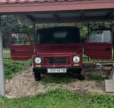 Красный ЛуАЗ 969 Волинь, объемом двигателя 1.3 л и пробегом 100 тыс. км за 2400 $, фото 1 на Automoto.ua
