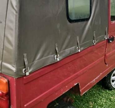 Красный ЛуАЗ 969 Волинь, объемом двигателя 1.3 л и пробегом 100 тыс. км за 2400 $, фото 5 на Automoto.ua