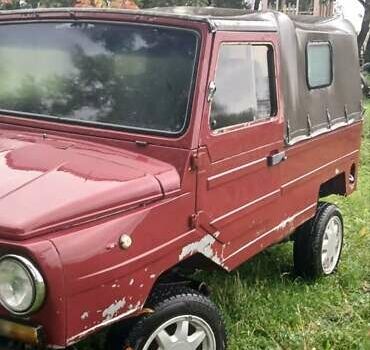 Красный ЛуАЗ 969 Волинь, объемом двигателя 1.3 л и пробегом 100 тыс. км за 2400 $, фото 2 на Automoto.ua