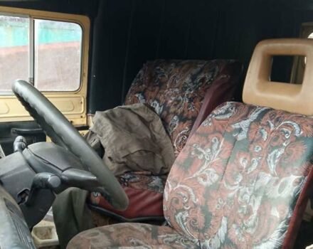 Желтый ЛуАЗ 969 Волинь, объемом двигателя 0 л и пробегом 999 тыс. км за 1400 $, фото 7 на Automoto.ua