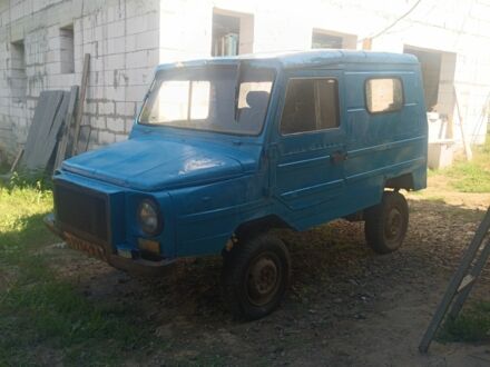 ЛуАЗ 969 Волинь 1987 у Люботине на Automoto.ua Синій ЛуАЗ 969 Волинь, об'ємом двигуна 0 л та пробігом 500 тис. км за 700 $, фото 1 на Automoto.ua
