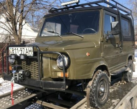 Зелений ЛуАЗ 969 Волинь, об'ємом двигуна 0 л та пробігом 10 тис. км за 3200 $, фото 4 на Automoto.ua