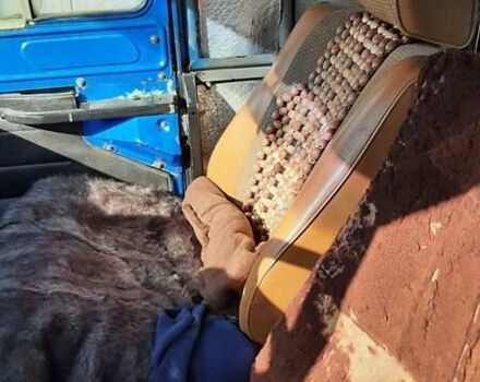 Зеленый ЛуАЗ 969 Волинь, объемом двигателя 1.6 л и пробегом 71 тыс. км за 3800 $, фото 4 на Automoto.ua