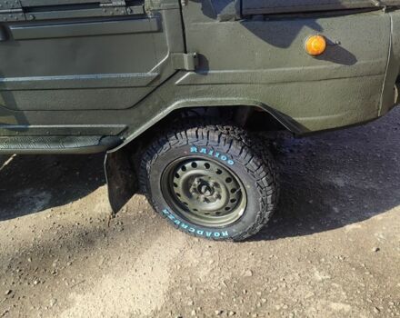 Зелений ЛуАЗ 969 Волинь, об'ємом двигуна 1.29 л та пробігом 60 тис. км за 356 $, фото 3 на Automoto.ua