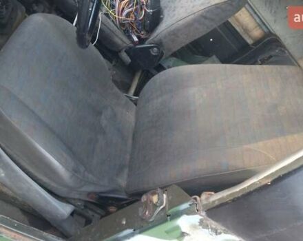 Зеленый ЛуАЗ 969 Волинь, объемом двигателя 1.2 л и пробегом 55 тыс. км за 1111 $, фото 5 на Automoto.ua