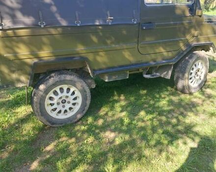 Зеленый ЛуАЗ 969 Волинь, объемом двигателя 1.2 л и пробегом 100 тыс. км за 1750 $, фото 12 на Automoto.ua