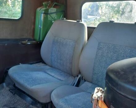 Зеленый ЛуАЗ 969 Волинь, объемом двигателя 1.2 л и пробегом 100 тыс. км за 1750 $, фото 9 на Automoto.ua