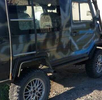 Зеленый ЛуАЗ 969 Волинь, объемом двигателя 1.5 л и пробегом 70 тыс. км за 2500 $, фото 7 на Automoto.ua