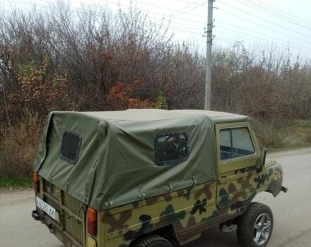 Зеленый ЛуАЗ 969 Волинь, объемом двигателя 1.3 л и пробегом 40 тыс. км за 900 $, фото 3 на Automoto.ua