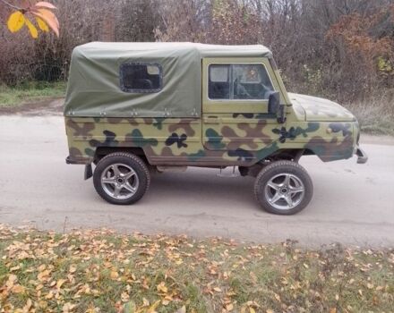 Зеленый ЛуАЗ 969 Волинь, объемом двигателя 1.3 л и пробегом 40 тыс. км за 900 $, фото 4 на Automoto.ua