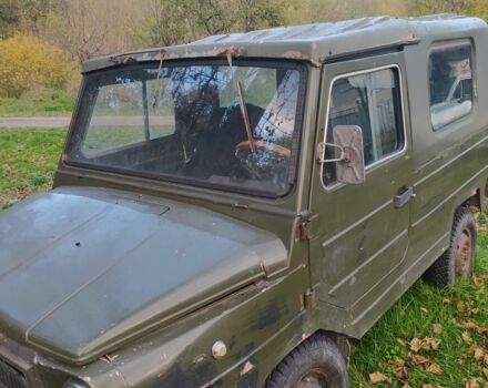 Зелений ЛуАЗ 969 Волинь, об'ємом двигуна 1.6 л та пробігом 300 тис. км за 1250 $, фото 1 на Automoto.ua