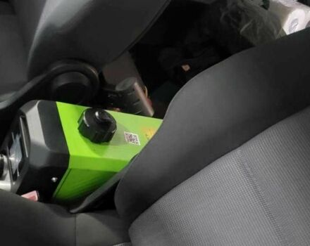 Зеленый ЛуАЗ 969 Волинь, объемом двигателя 2 л и пробегом 1000 тыс. км за 5000 $, фото 3 на Automoto.ua