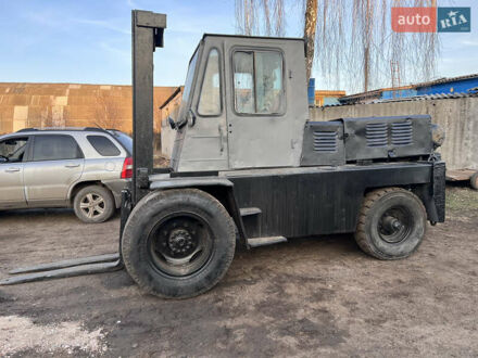 Львовский погрузчик 40081 1992 в Чернигове на Automoto.ua Львовский погрузчик 40081, объемом двигателя 0 л и пробегом 0 тыс. км за 2200 $, фото 1 на Automoto.ua