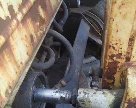 Желтый Львовский погрузчик 40814, объемом двигателя 3.48 л и пробегом 100 тыс. км за 3150 $, фото 5 на Automoto.ua