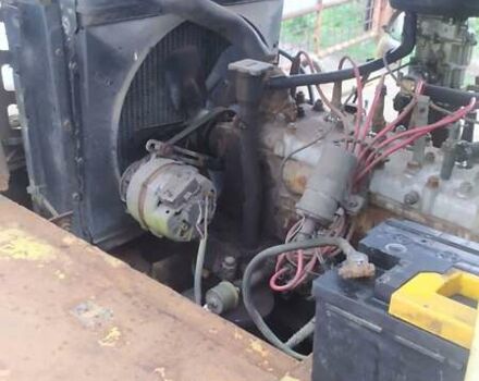 Желтый Львовский погрузчик 40814, объемом двигателя 3.48 л и пробегом 100 тыс. км за 3150 $, фото 8 на Automoto.ua