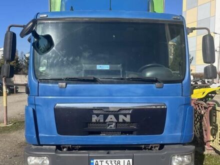 МАН 12.220 2013 в Ивано-Франковске на Automoto.ua Синий МАН 12.220, объемом двигателя 4.58 л и пробегом 770 тыс. км за 20200 $, фото 1 на Automoto.ua