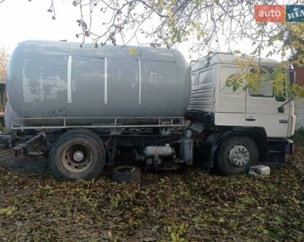 Белый МАН 12.224, объемом двигателя 4.7 л и пробегом 125 тыс. км за 12000 $, фото 1 на Automoto.ua