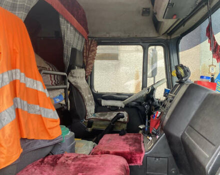 Белый МАН 14.285, объемом двигателя 6.87 л и пробегом 854 тыс. км за 8700 $, фото 4 на Automoto.ua