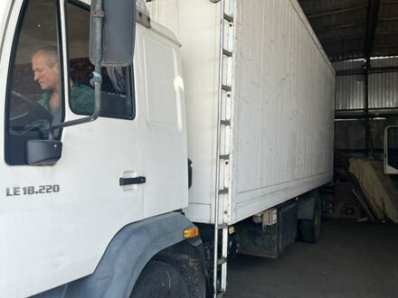 Белый МАН 18.225, объемом двигателя 6.9 л и пробегом 800 тыс. км за 17000 $, фото 1 на Automoto.ua