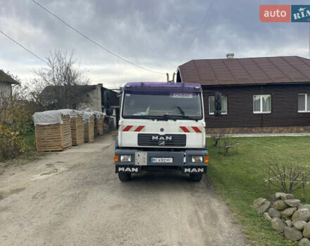 Белый МАН 18.232, объемом двигателя 6.9 л и пробегом 570 тыс. км за 22999 $, фото 3 на Automoto.ua