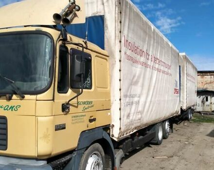 Желтый МАН 18.403, объемом двигателя 11.97 л и пробегом 250 тыс. км за 8499 $, фото 3 на Automoto.ua