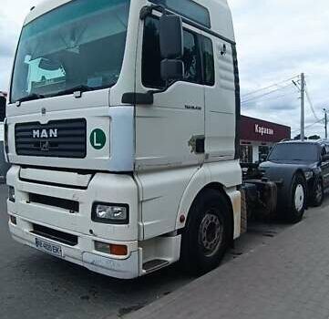 Белый МАН 18.430, объемом двигателя 10.5 л и пробегом 438 тыс. км за 8500 $, фото 1 на Automoto.ua